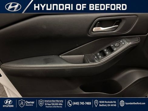 Used 2024 Nissan Rogue SV AWD/4WD image 14