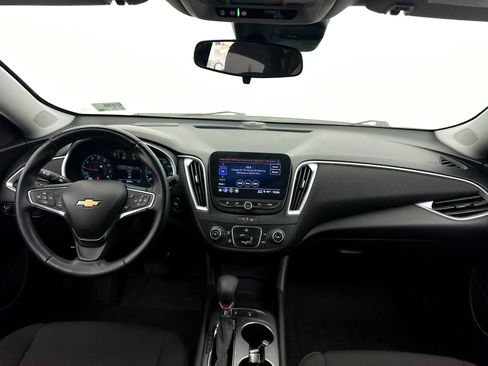 Used 2024 Chevrolet Malibu RS FWD image 18