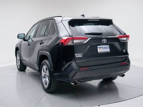 Used 2025 Toyota RAV4 XLE AWD/4WD image 4