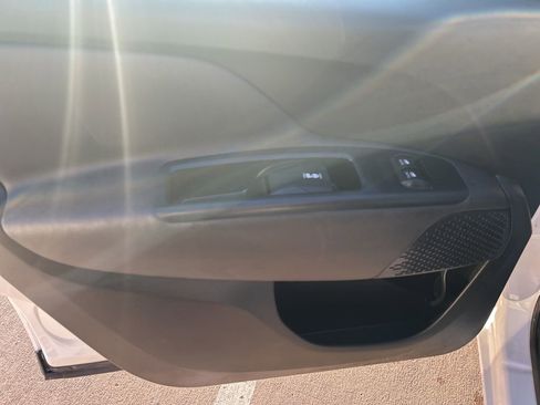 Used 2021 RAM ProMaster City Tradesman image 16