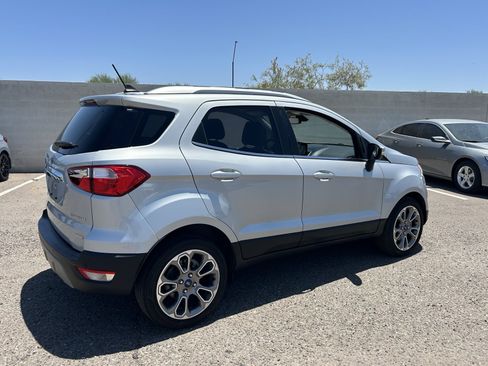 Used 2018 Ford EcoSport Titanium FWD image 4