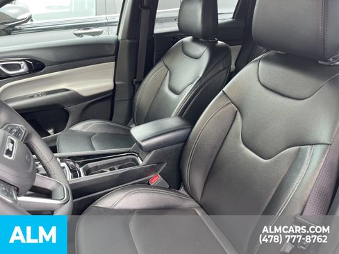 Used 2025 Jeep Compass Limited AWD/4WD image 22