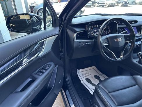 Certified 2023 Cadillac XT6 Premium Luxury w/ Technology Package image 43