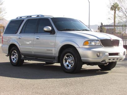 Used 2000 Lincoln Navigator Base 4dr 4WD SUV