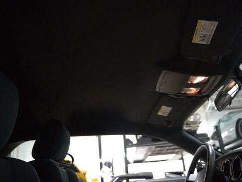 Used 2009 Dodge Challenger R/T image 38