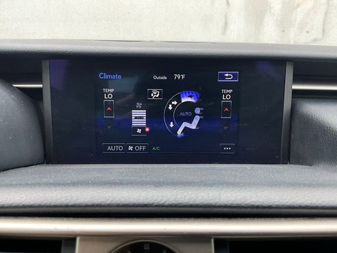 Used 2016 Lexus IS 200t RWD image 32