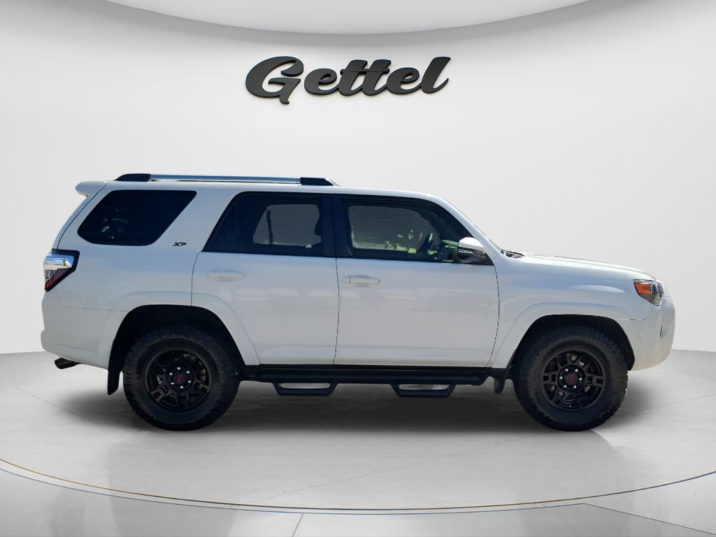 Used 2024 Toyota 4Runner SR5 Premium w/ Moonroof Package RWD image 4