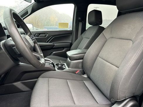 Used 2024 Chevrolet Colorado Trail Boss image 37