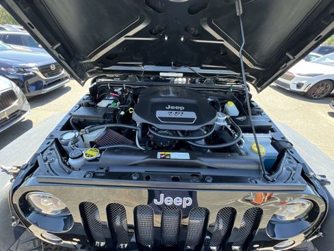 Used 2012 Jeep Wrangler Unlimited Sport AWD/4WD image 32