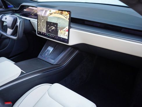 Used 2021 Tesla Model S Plaid image 21