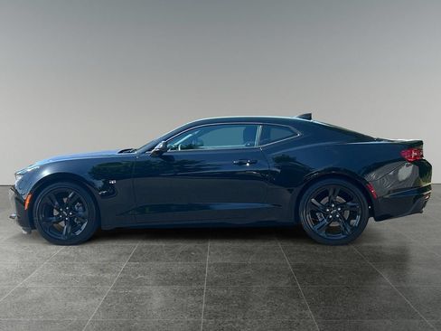 Used 2024 Chevrolet Camaro LT RWD image 5