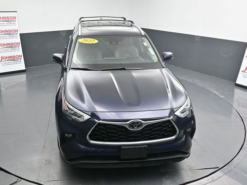 Used 2022 Toyota Highlander Limited image 30