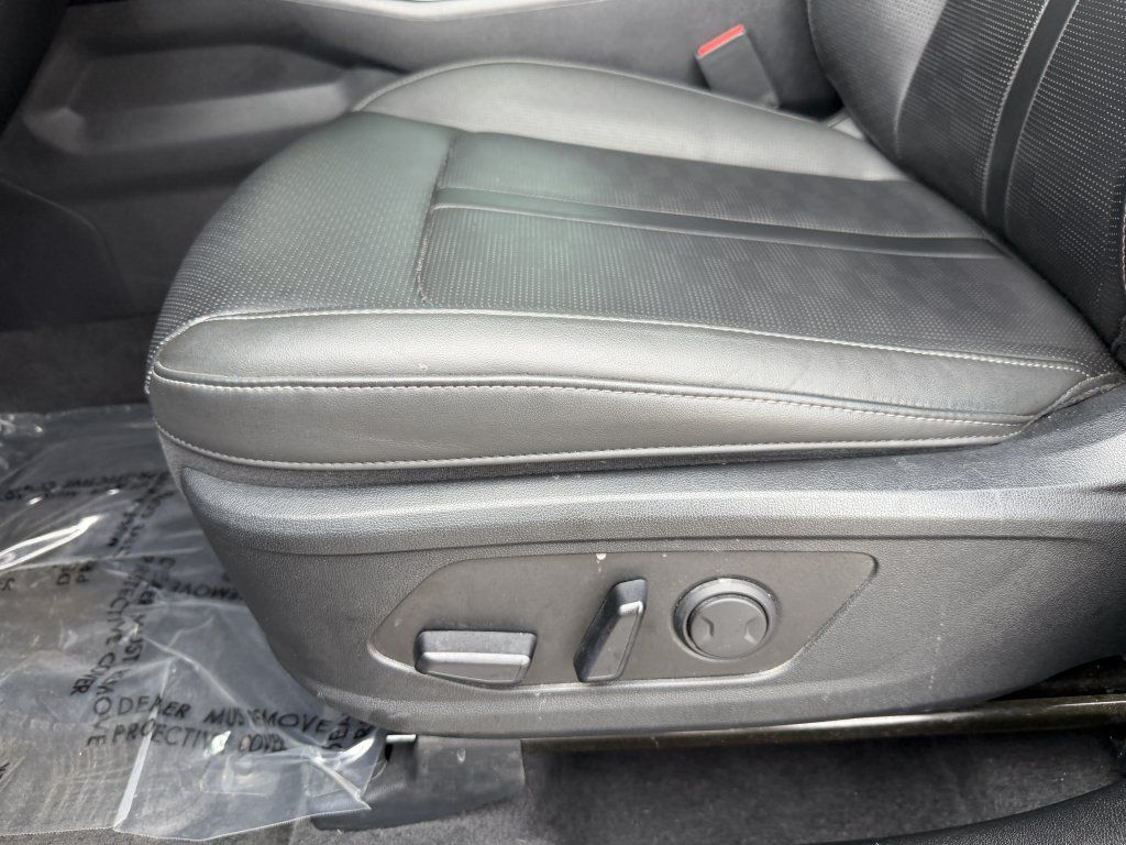 Used 2024 Kia Sorento S FWD image 30