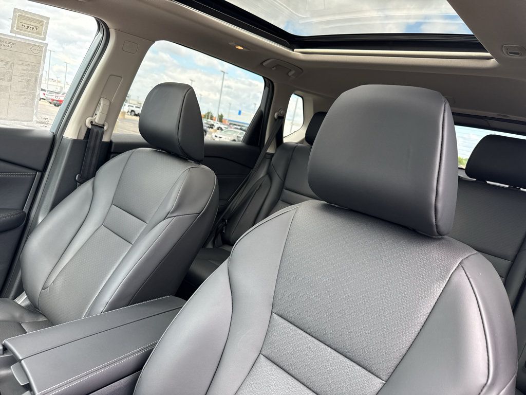 New 2026 Nissan Rogue Dark Armor AWD/4WD image 27