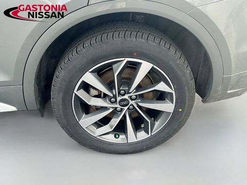 Used 2023 Audi Q5 2.0T Premium w/ Convenience Package image 39