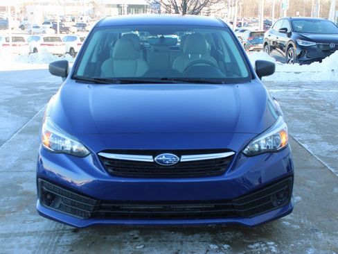 Used 2023 Subaru Impreza 2.0i image 2