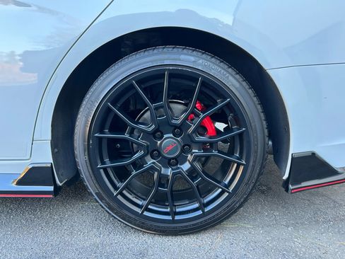 Used 2021 Toyota Avalon TRD image 12