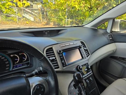 Used 2013 Toyota Venza image 27