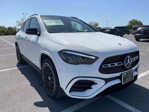 New 2025 Mercedes-Benz GLA 250 image 1