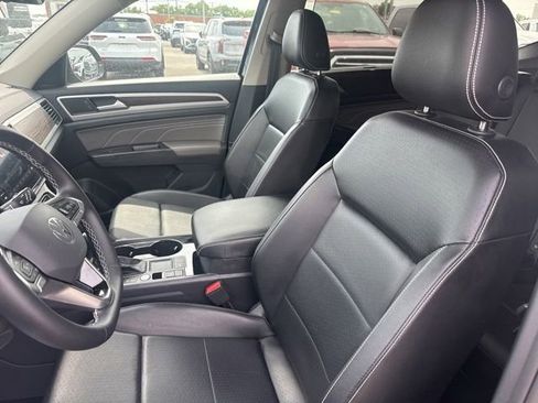 Used 2022 Volkswagen Atlas SE FWD image 12