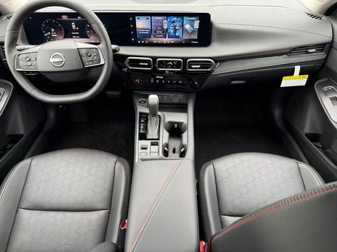 New 2026 Nissan Sentra SR w/ SR Premium Package FWD image 19
