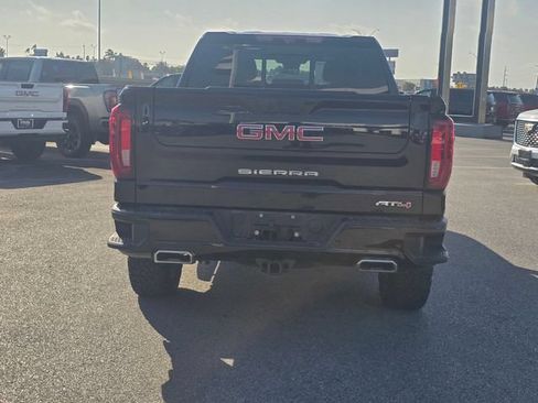 Used 2024 GMC Sierra 1500 AT4 w/ Technology Package AWD/4WD image 6