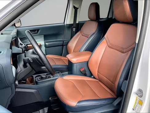 Used 2023 Ford Maverick Lariat w/ Lariat Luxury Package image 23