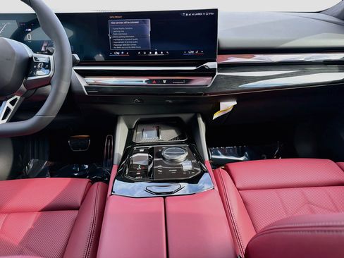 New 2027 BMW 530i xDrive w/ M Sport Package AWD/4WD image 19