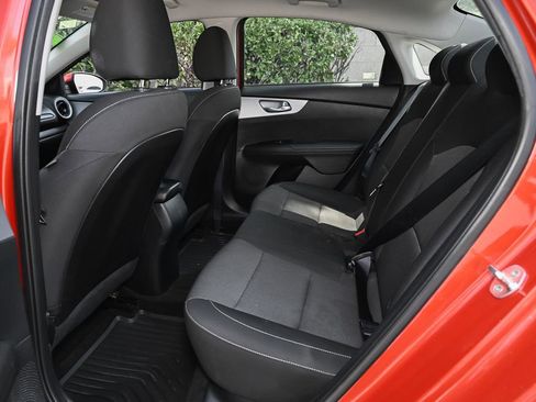 Used 2023 Kia Forte LXS FWD image 33