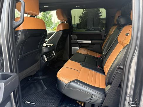 Used 2023 Ford F250 Platinum AWD/4WD image 10