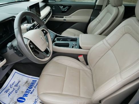 Used 2023 Lincoln Aviator Reserve w/ Elements Package Plus AWD/4WD image 7