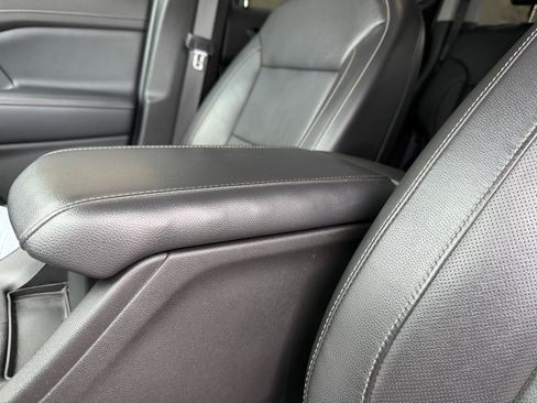 Used 2020 GMC Acadia SLT w/ Premium Package image 15