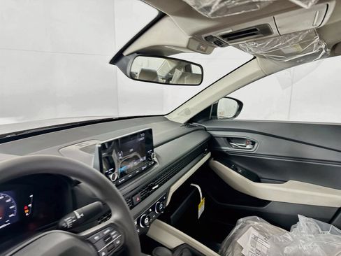 Used 2024 Honda Accord EX image 15