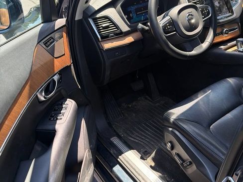 Used 2023 Volvo XC90 B6 Plus w/ Protection Package AWD/4WD image 4