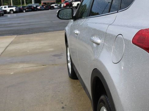 Used 2013 Toyota RAV4 Limited image 19