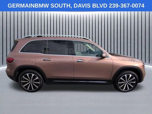 Used 2023 Mercedes-Benz GLB 250 image 4