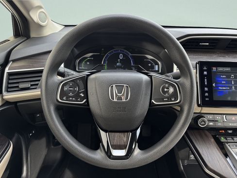 Certified 2018 Honda Clarity Plug-In Hybrid image 17