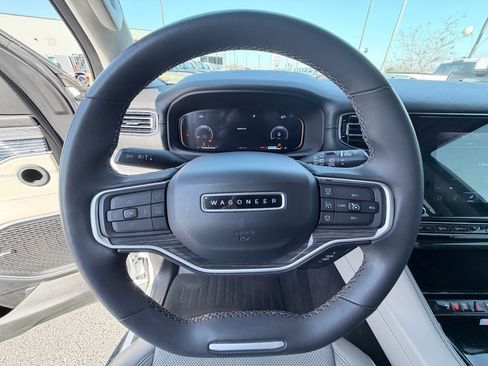 Used 2022 Jeep Wagoneer Series II image 11