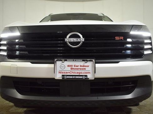 Certified 2025 Nissan Kicks SR image 36