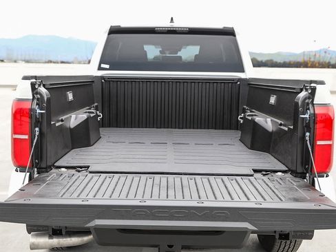 New 2026 Toyota Tacoma SR5 image 12