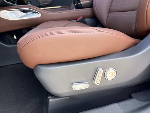 New 2026 Lincoln Nautilus Reserve w/ Jet Appearance Package AWD/4WD image 20