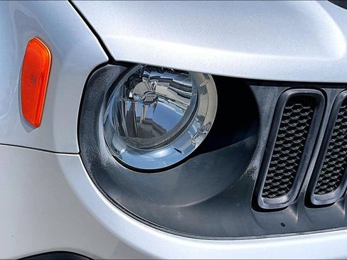 Certified 2016 Jeep Renegade Trailhawk AWD/4WD image 28