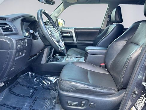 Used 2016 Toyota 4Runner Limited image 11
