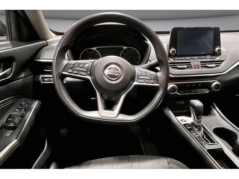 Used 2019 Nissan Altima 2.5 S FWD image 7