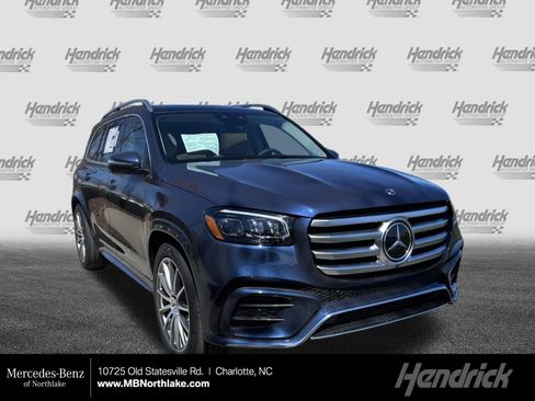 New 2026 Mercedes-Benz GLS 450 4MATIC image 1