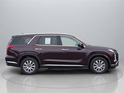 Certified 2024 Hyundai Palisade SEL image 9