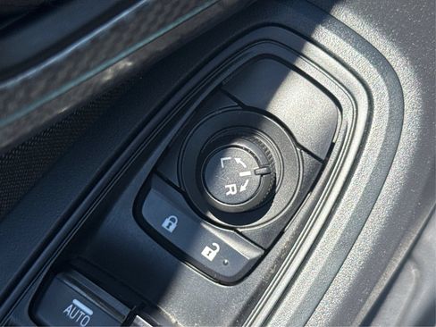 Used 2022 Subaru WRX AWD/4WD image 35