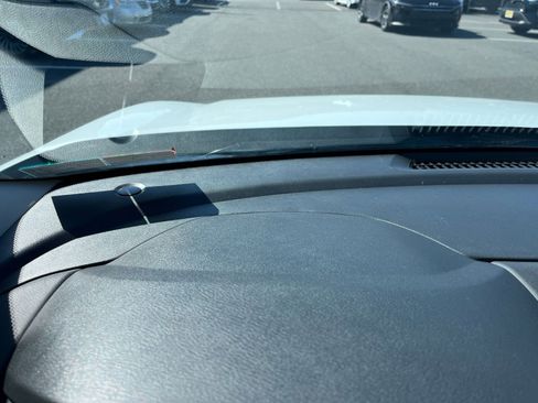 Used 2025 Nissan Sentra SV FWD image 33
