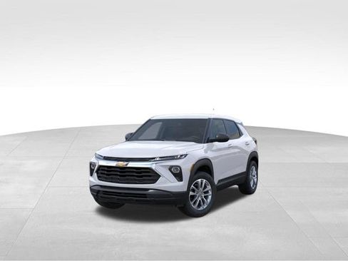 New 2026 Chevrolet TrailBlazer LS w/ LS Convenience Package AWD/4WD image 8