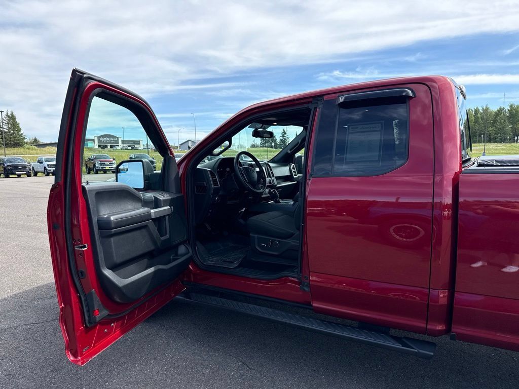 Used 2018 Ford F150 XLT w/ Equipment Group 302A Luxury AWD/4WD image 8